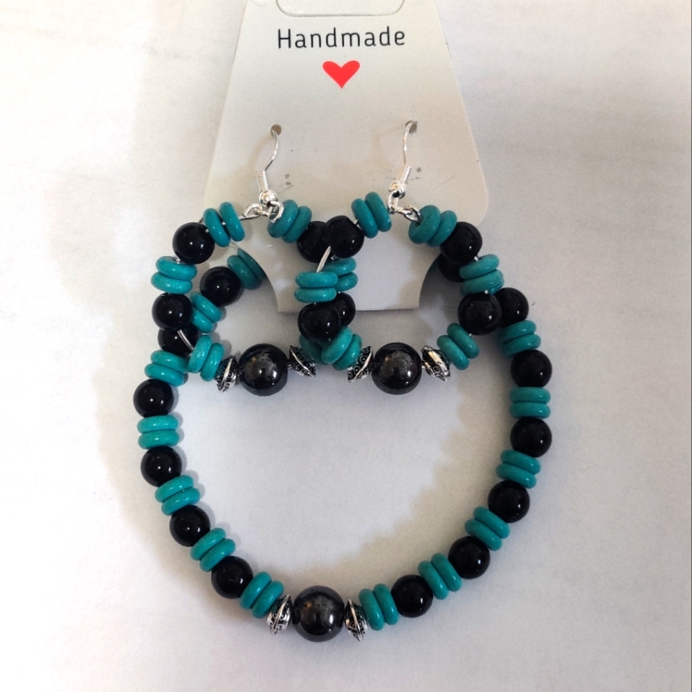 Handmade natural stone bracelet and earrings set